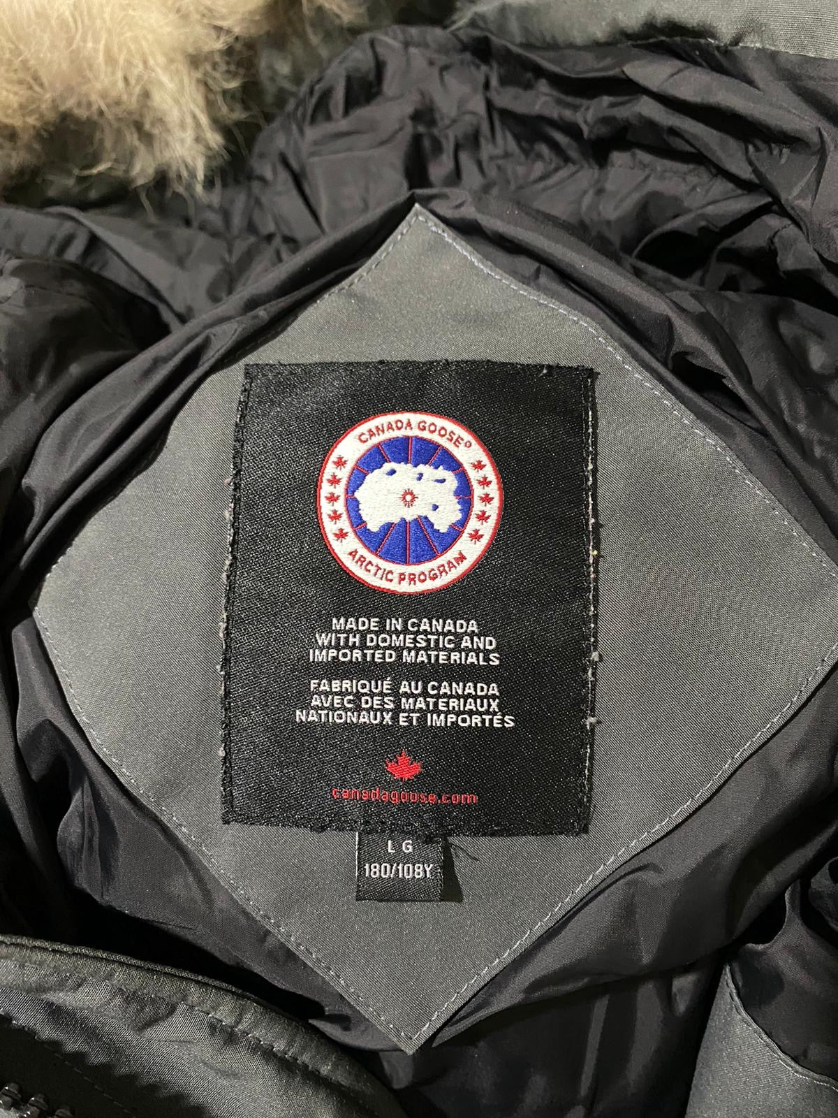 Canada Goose Carson Parka Graphite Very Good (Large)