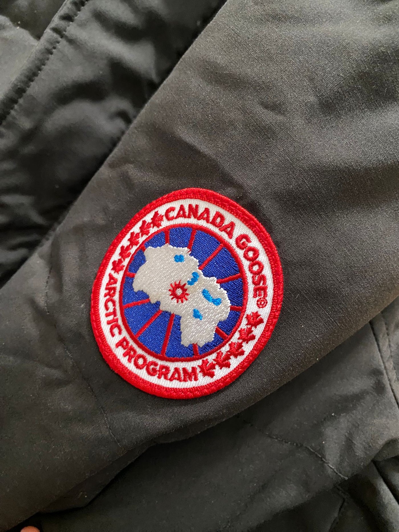 Canada Goose Macmillan Parka Black Excellent (Large Fusion)