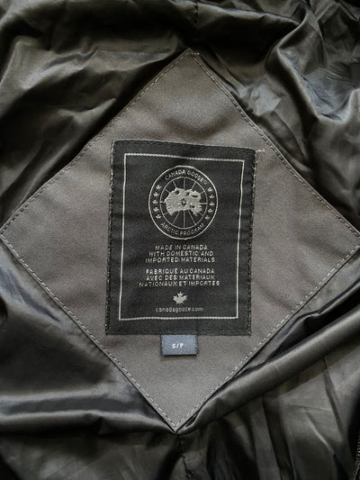 Canada Goose Black Label Macmillan Parka Graphite Excellent (Small)