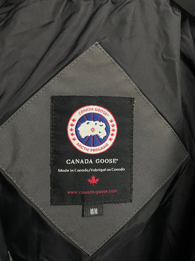 Women's Canada Goose Shelburne Parka Graphite Very Good (Medium)