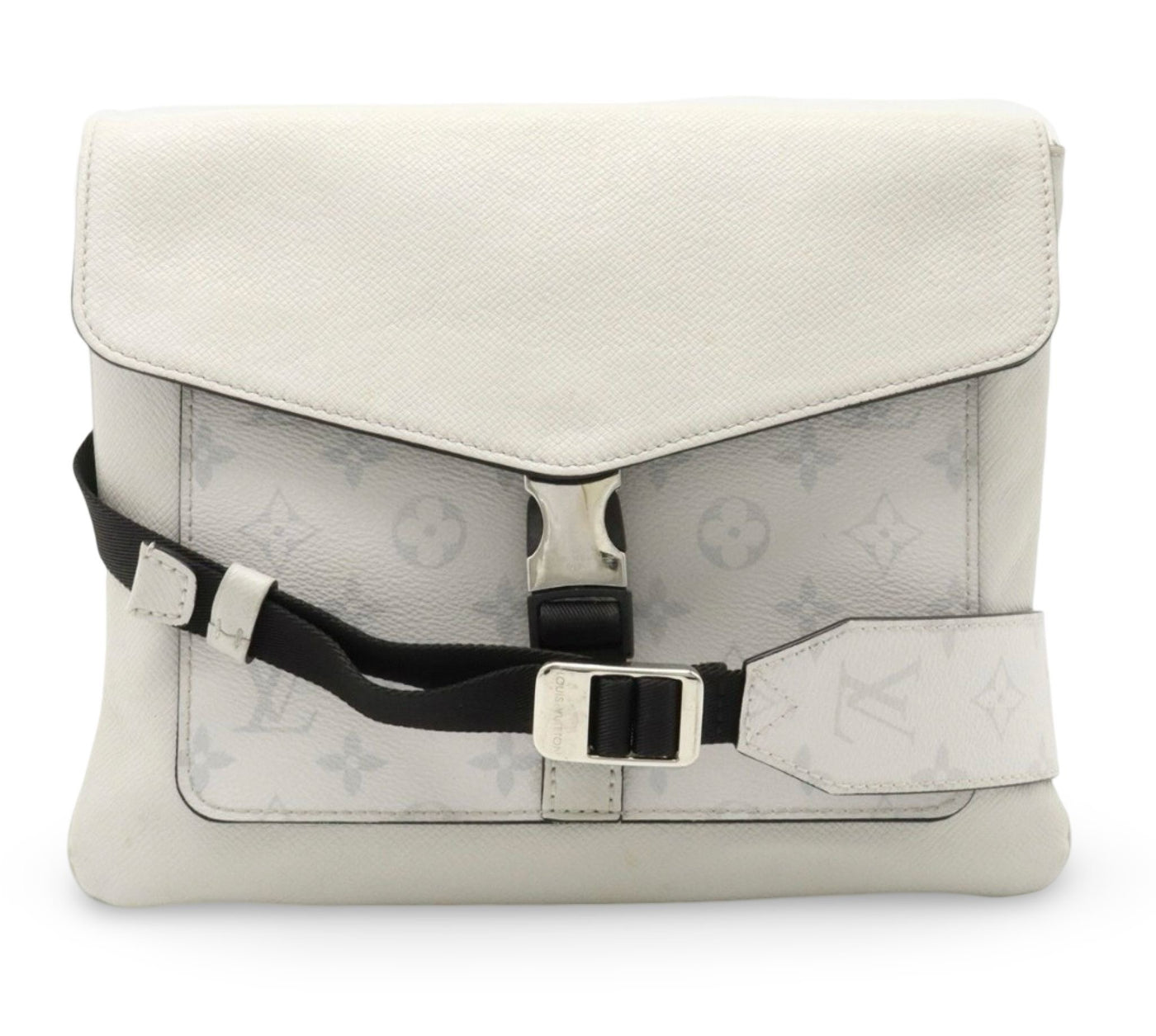 Louis Vuitton Monogram Taigarama Outdoor Messenger Bag White (M30411)