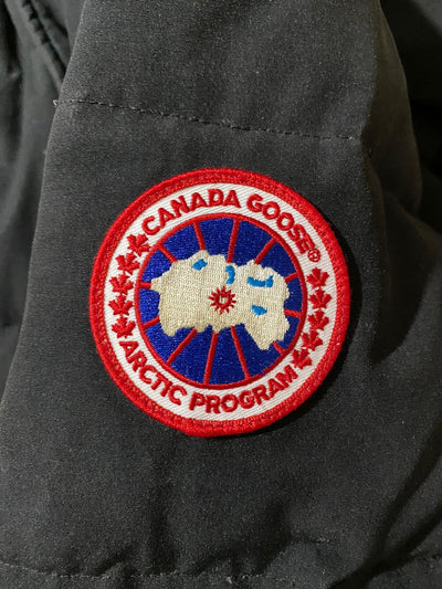 Canada Goose Wyndham Parka Black Good (Medium)