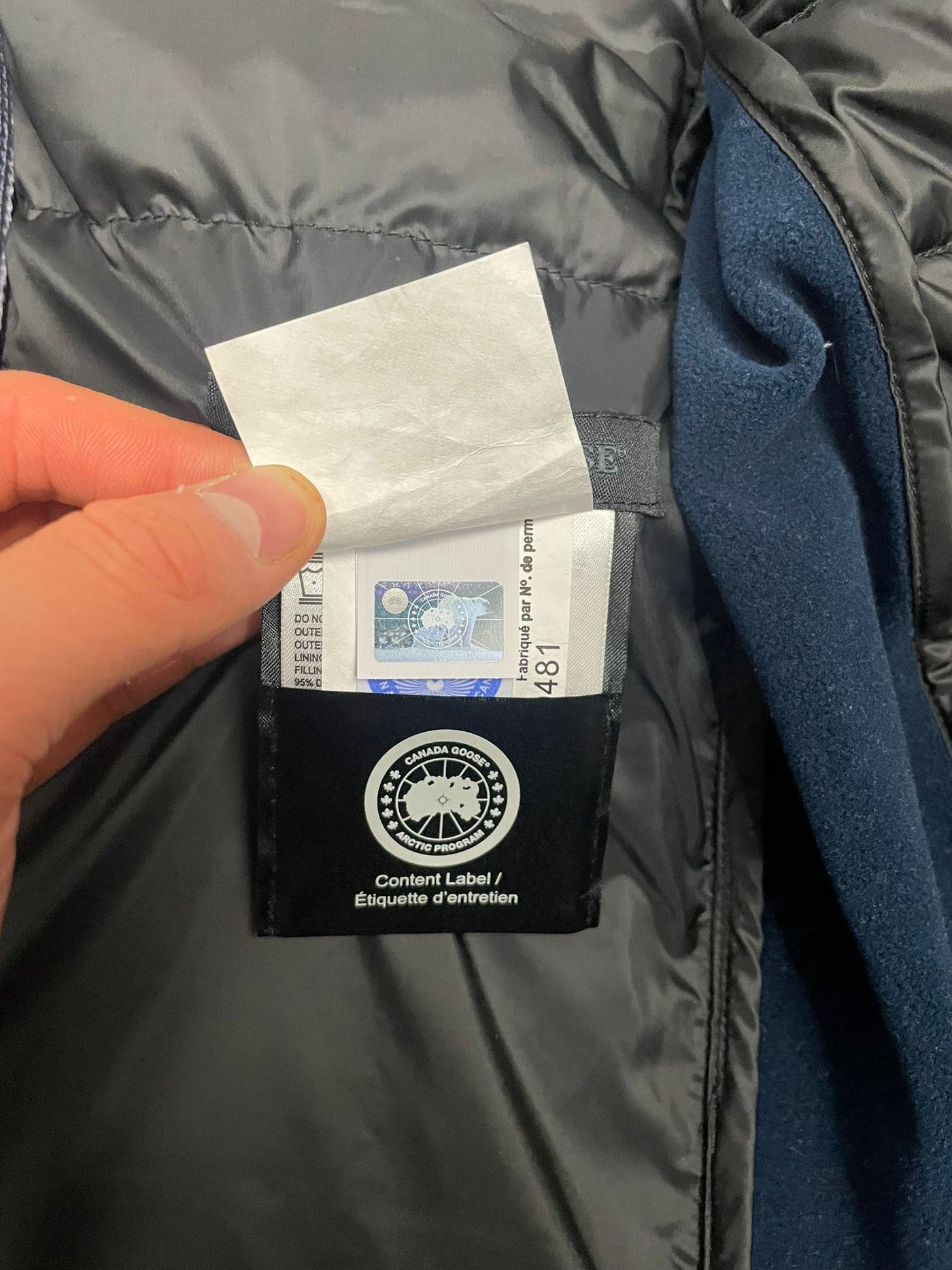 Canada goose zipper tag best sale