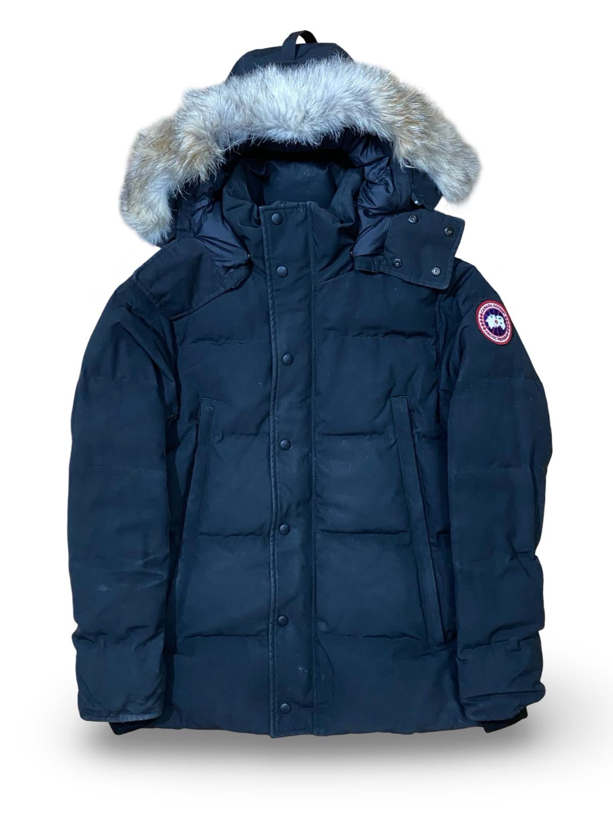 Canada Goose Wyndham Parka Black Good (Medium)