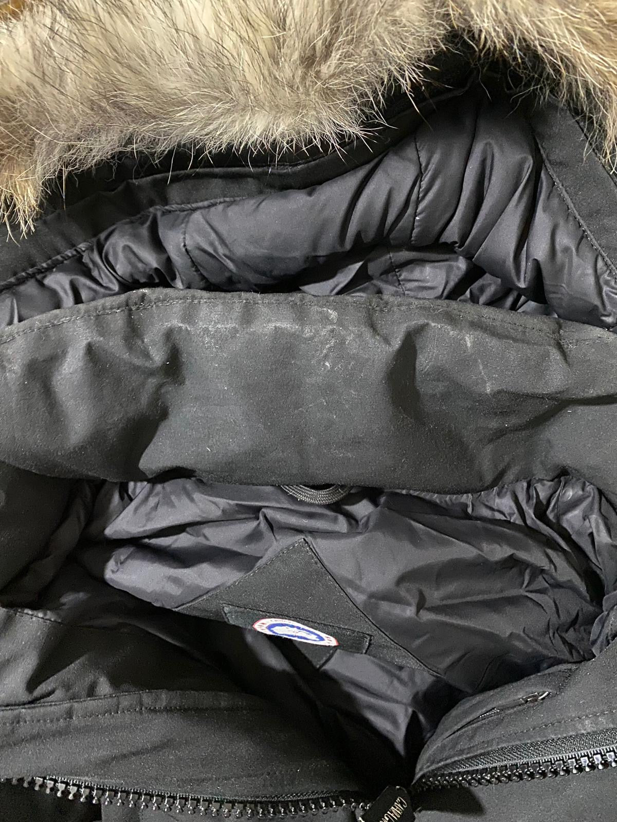 Canada Goose Wyndham Parka Black Good (Medium)