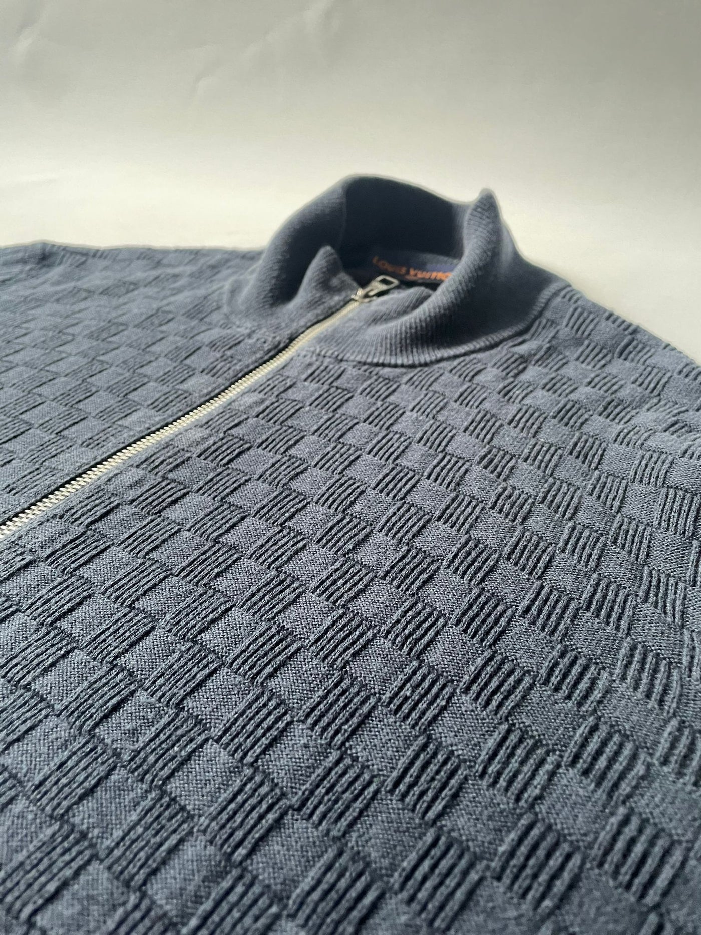 Louis Vuitton Damier Signature Zip-Through Cardigan Dark Grey. Size 3L