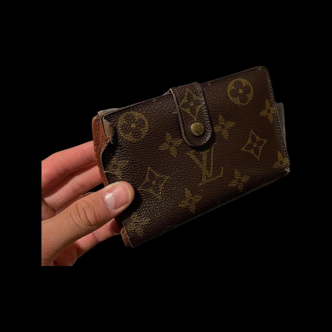 Louis Vuitton Monogram Clasp Wallet